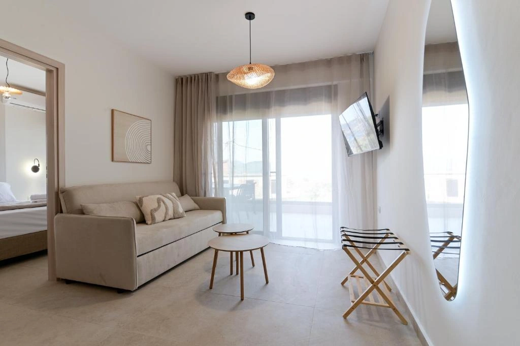 Apartment 5 - 2